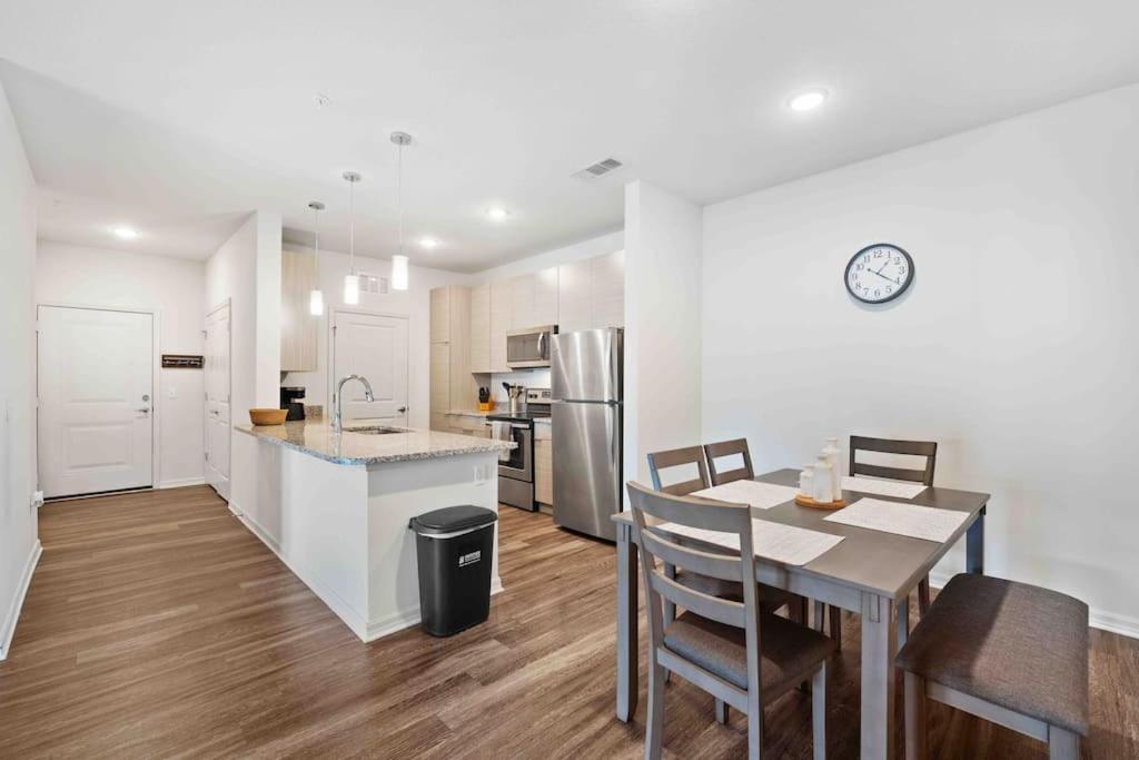 Lavish 2Br Apartment In טאמפה מראה חיצוני תמונה